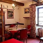Logis De La Poste Hotel