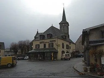 Hotel Logis De La Poste