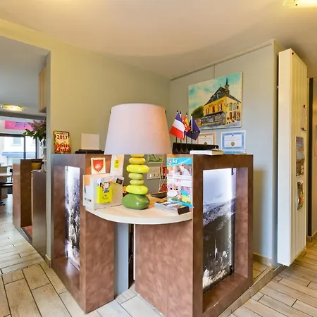 Logis De La Poste Hotel 2*