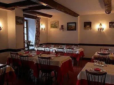 Logis De La Poste Hotel Saint-Sauves-d'Auvergne